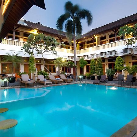 Rosani Hotel กูตา ภายนอก รูปภาพ