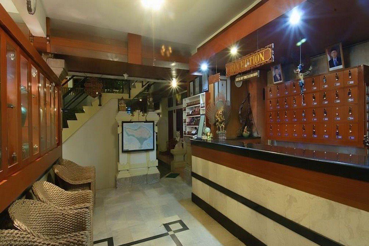 Rosani Hotel กูตา ภายนอก รูปภาพ