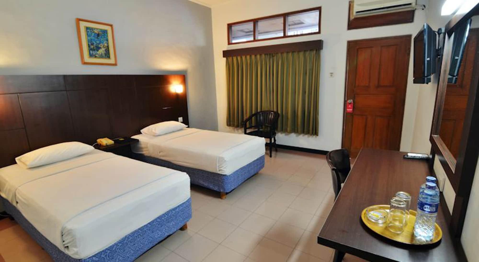 Rosani Hotel กูตา ภายนอก รูปภาพ