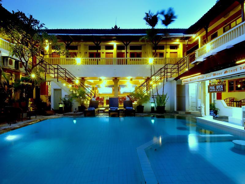 Rosani Hotel กูตา ภายนอก รูปภาพ