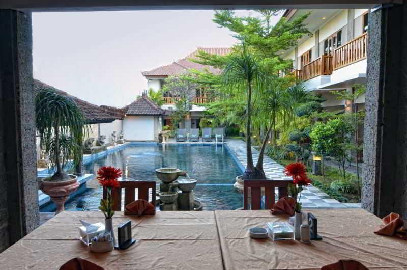 Rosani Hotel กูตา ภายนอก รูปภาพ