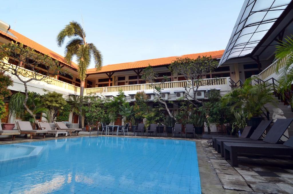 Rosani Hotel กูตา ภายนอก รูปภาพ