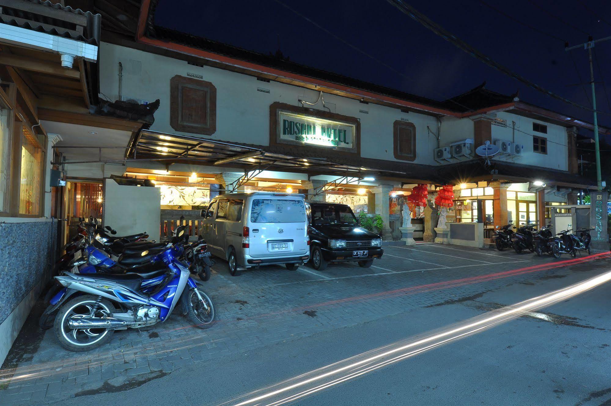 Rosani Hotel กูตา ภายนอก รูปภาพ