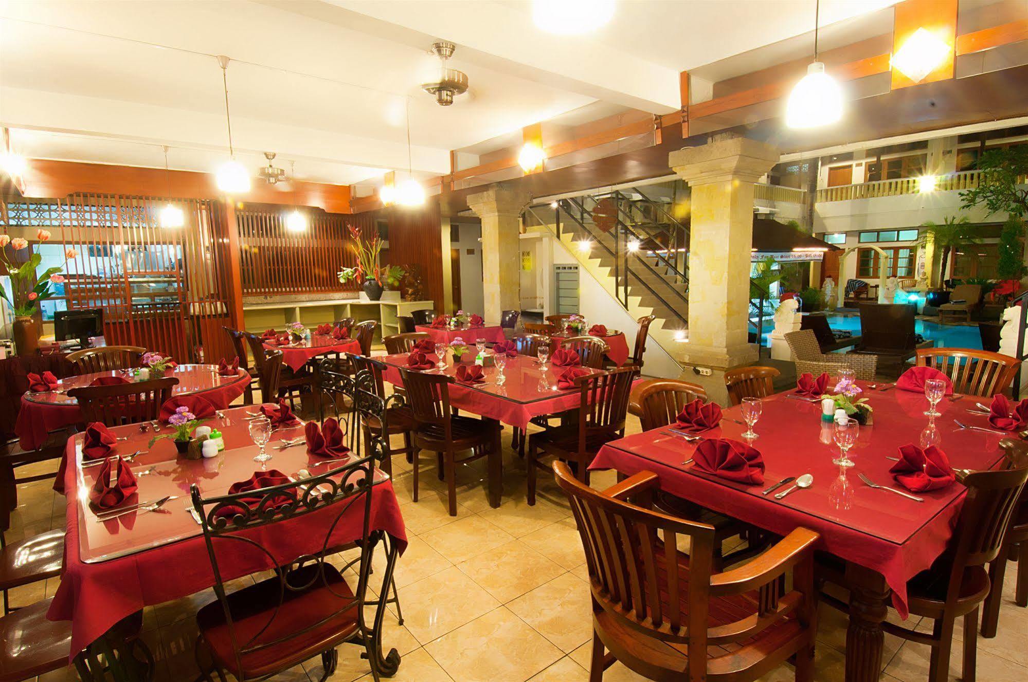 Rosani Hotel กูตา ภายนอก รูปภาพ