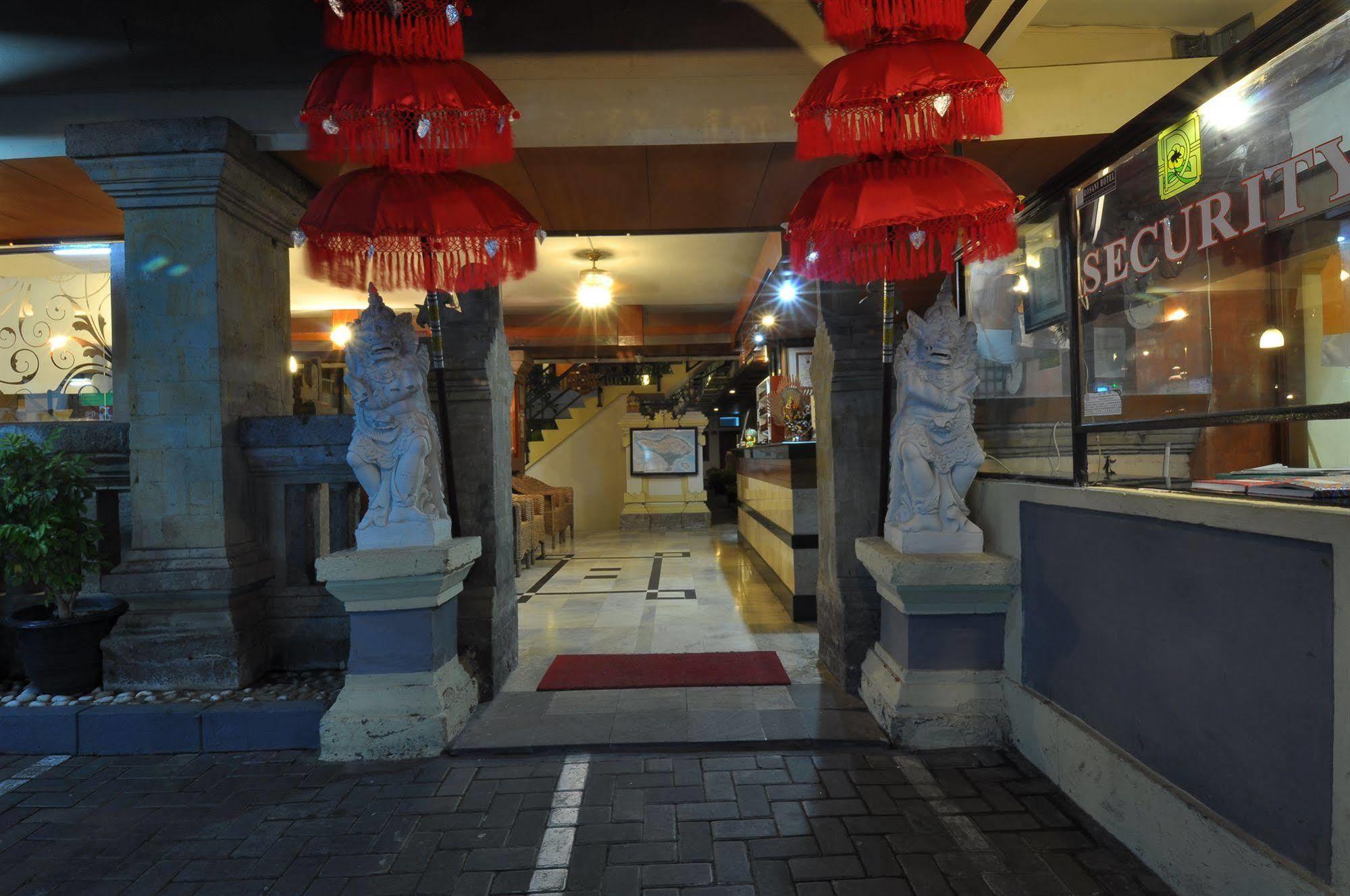 Rosani Hotel กูตา ภายนอก รูปภาพ